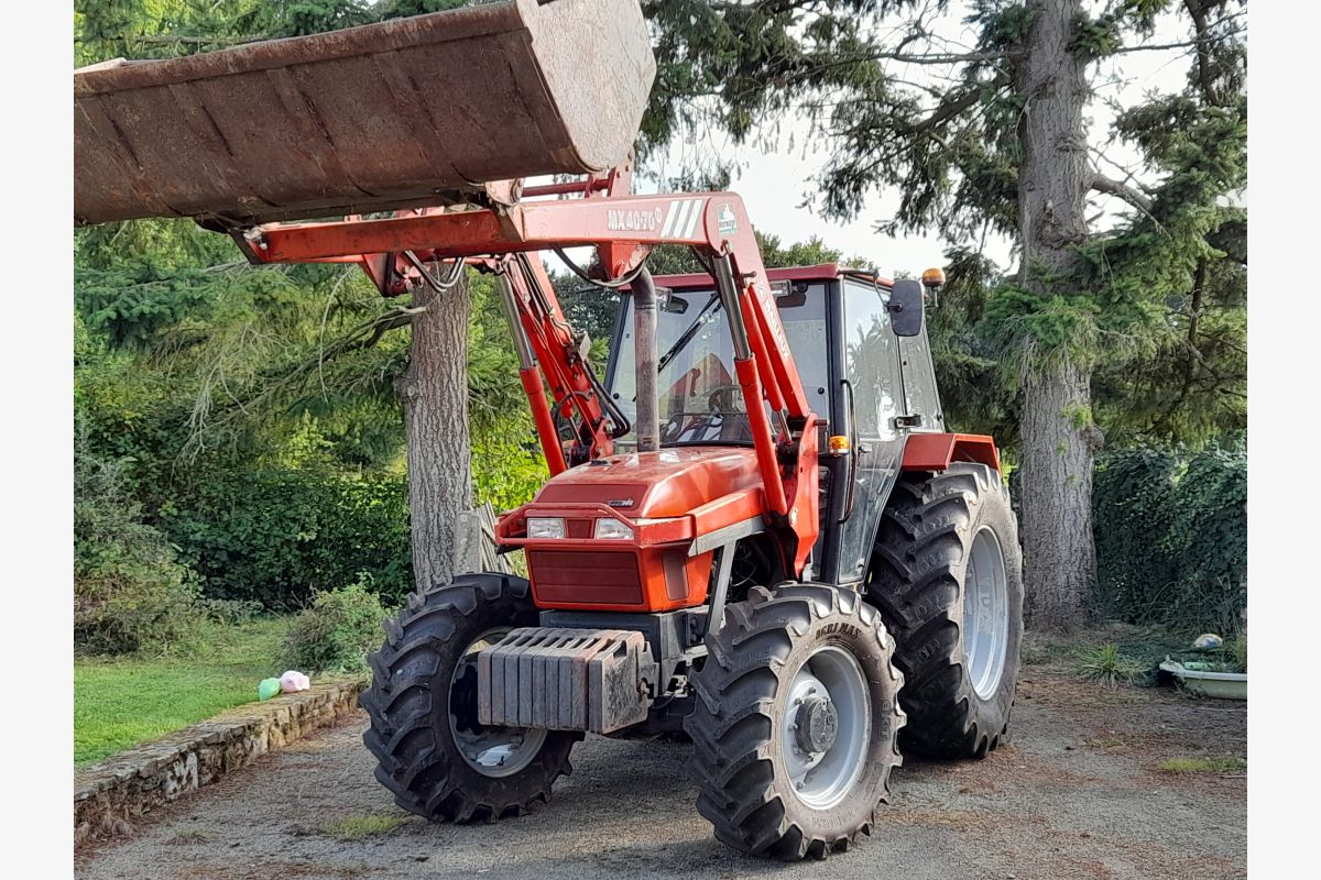 Photo 1 Tracteur Case 4210 avec chargeur MX