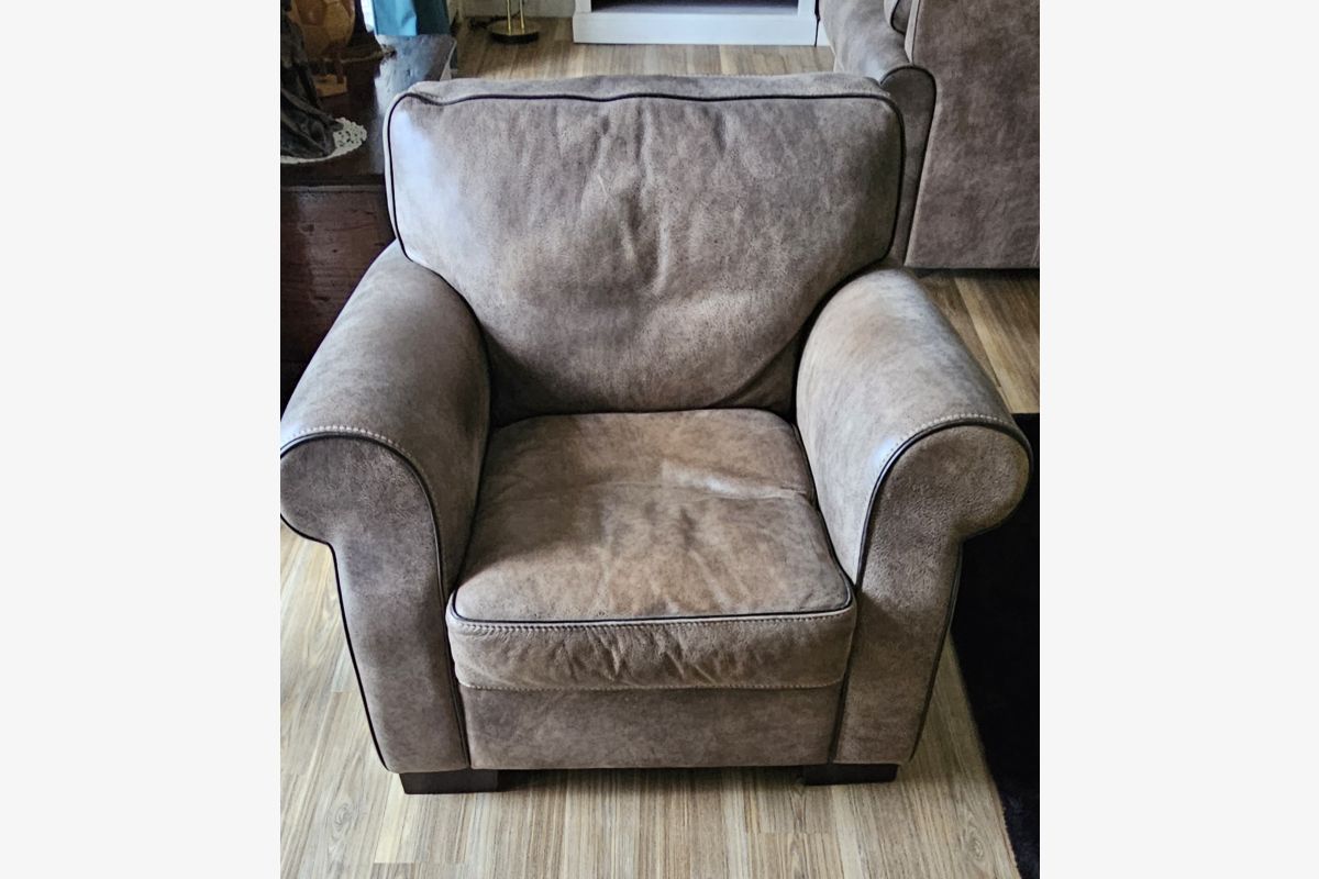 Fauteuil canapé - 179668_ded461f47327bc21f9a52bda7b6e0677.jpg