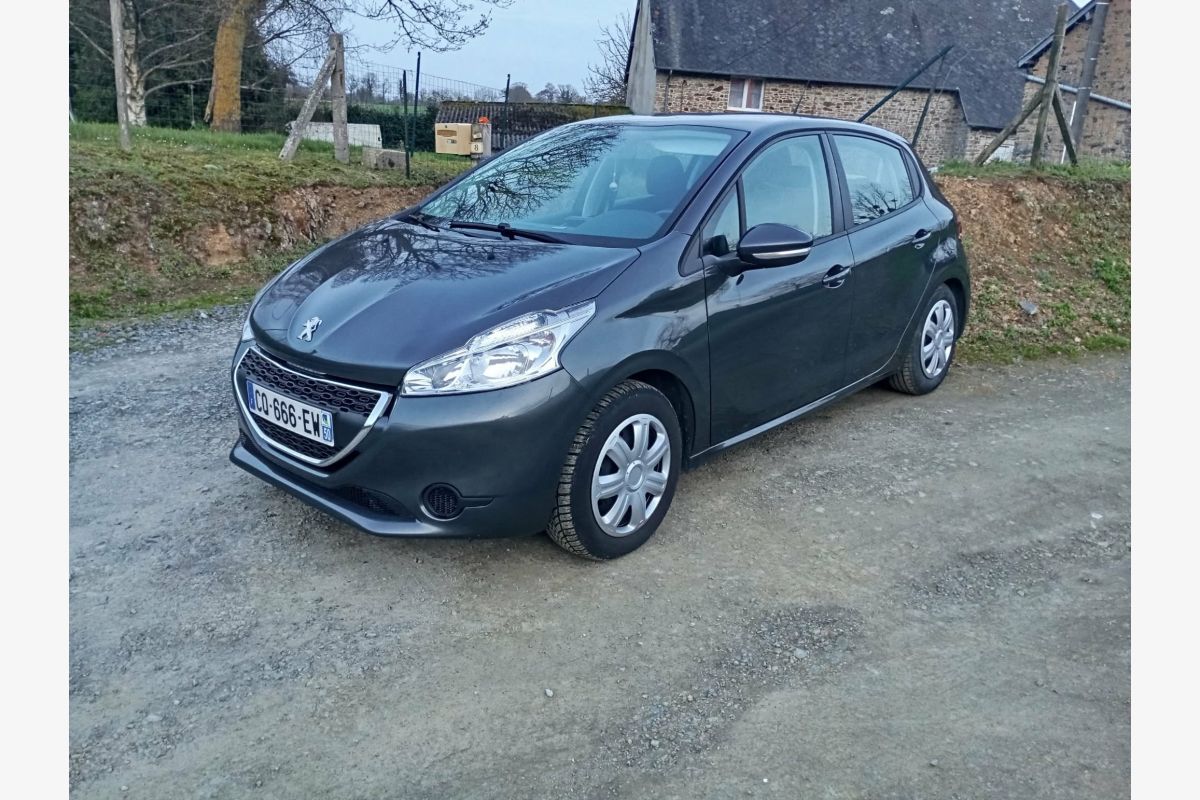 Photo 1 Peugeot 208 1.0i essence 68 cv 
