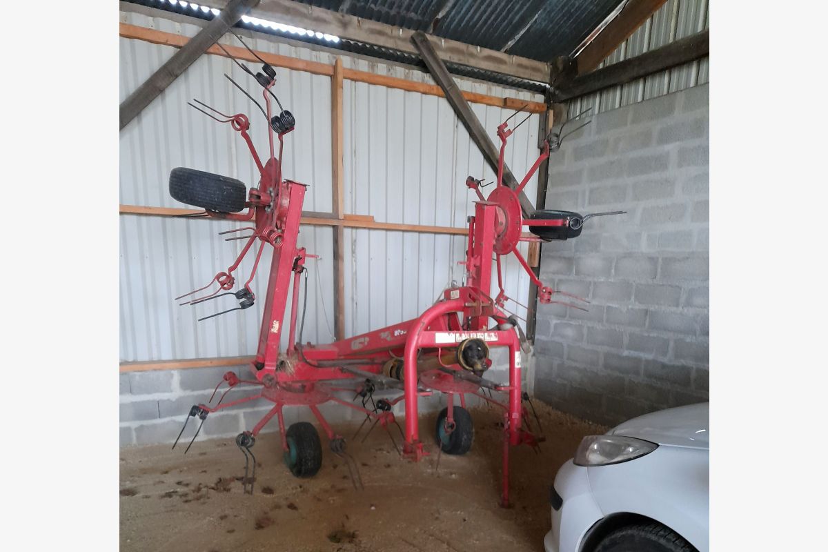 Photo 1 Faneuse et pneus