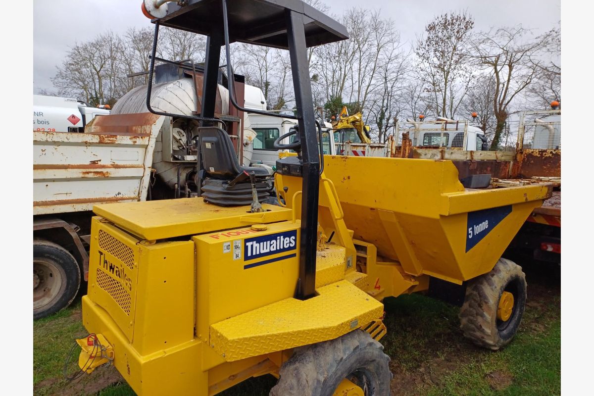 Photo 1 Dumper Thwaites