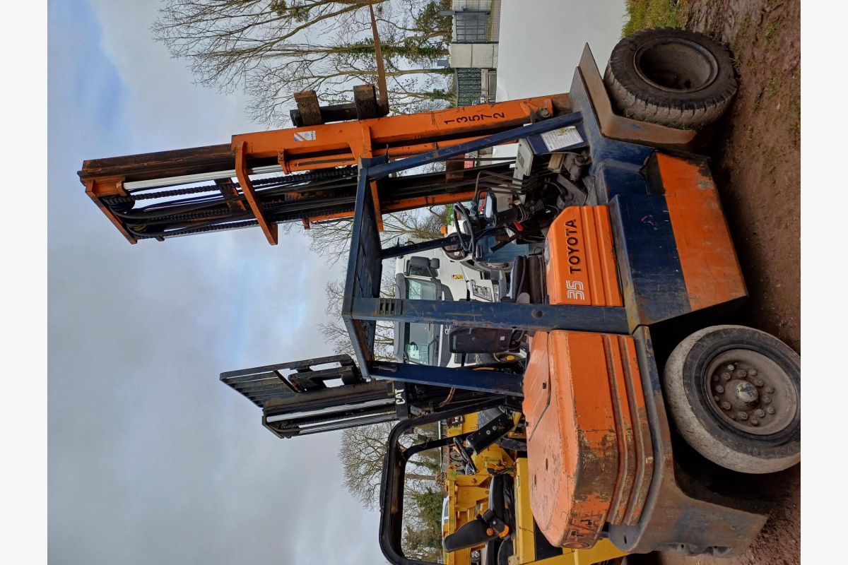 Photo 1 Toyota industriel