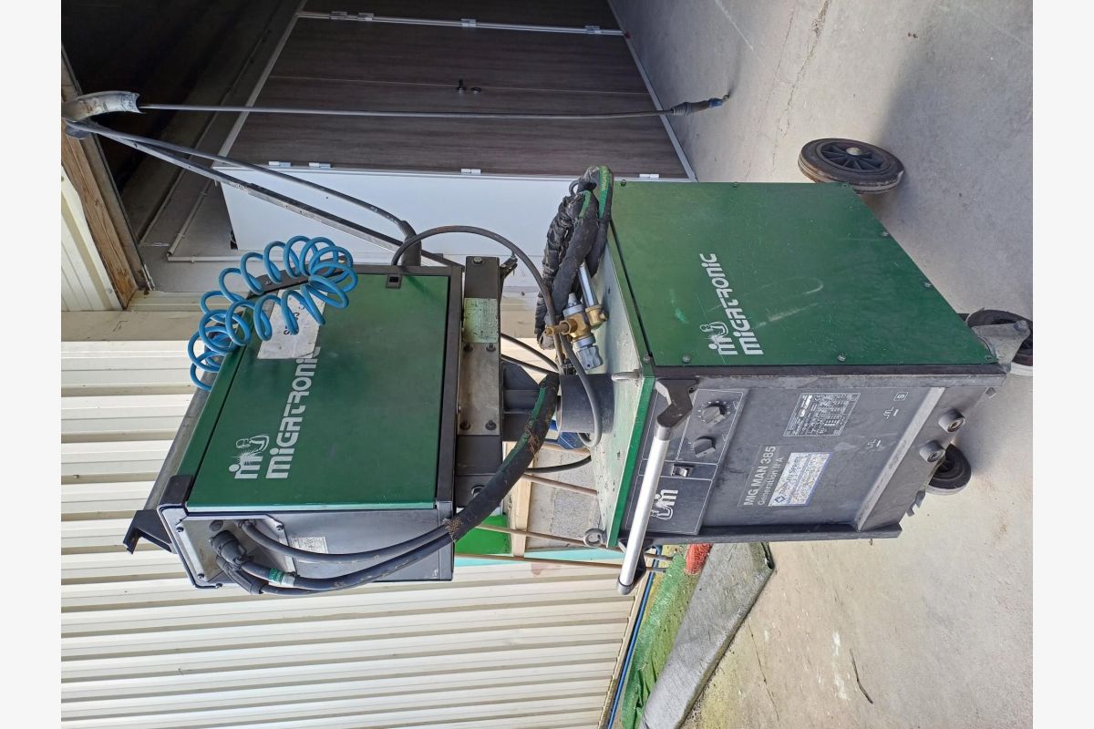 Photo 1 Poste à souder Migatronic