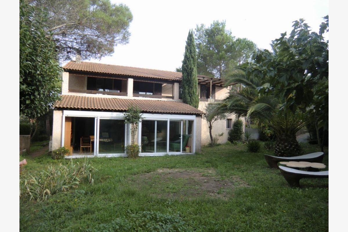 Photo 1 Belle maison sur 2 niveaux