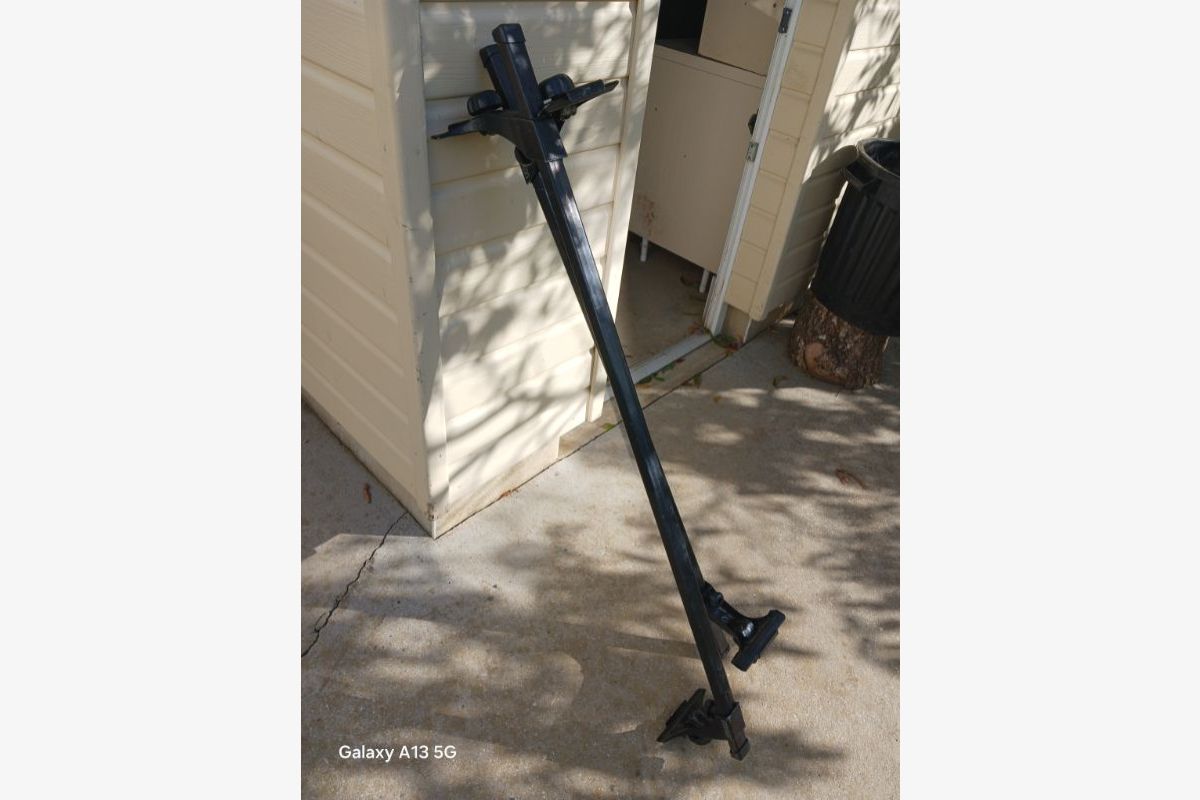 Barre de toit - 180999_ba0a49a1ab40986cbb9904ff11a3a68f.jpg