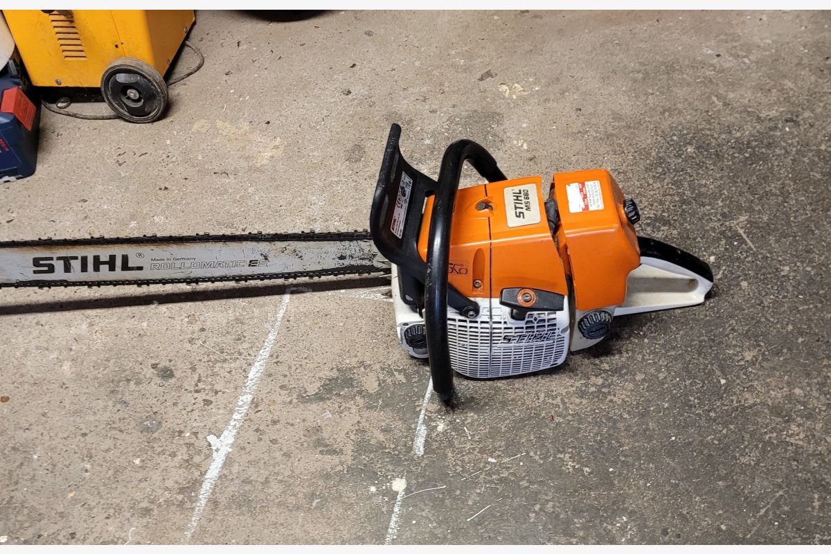 Photo 1 Tronçonneuse 660