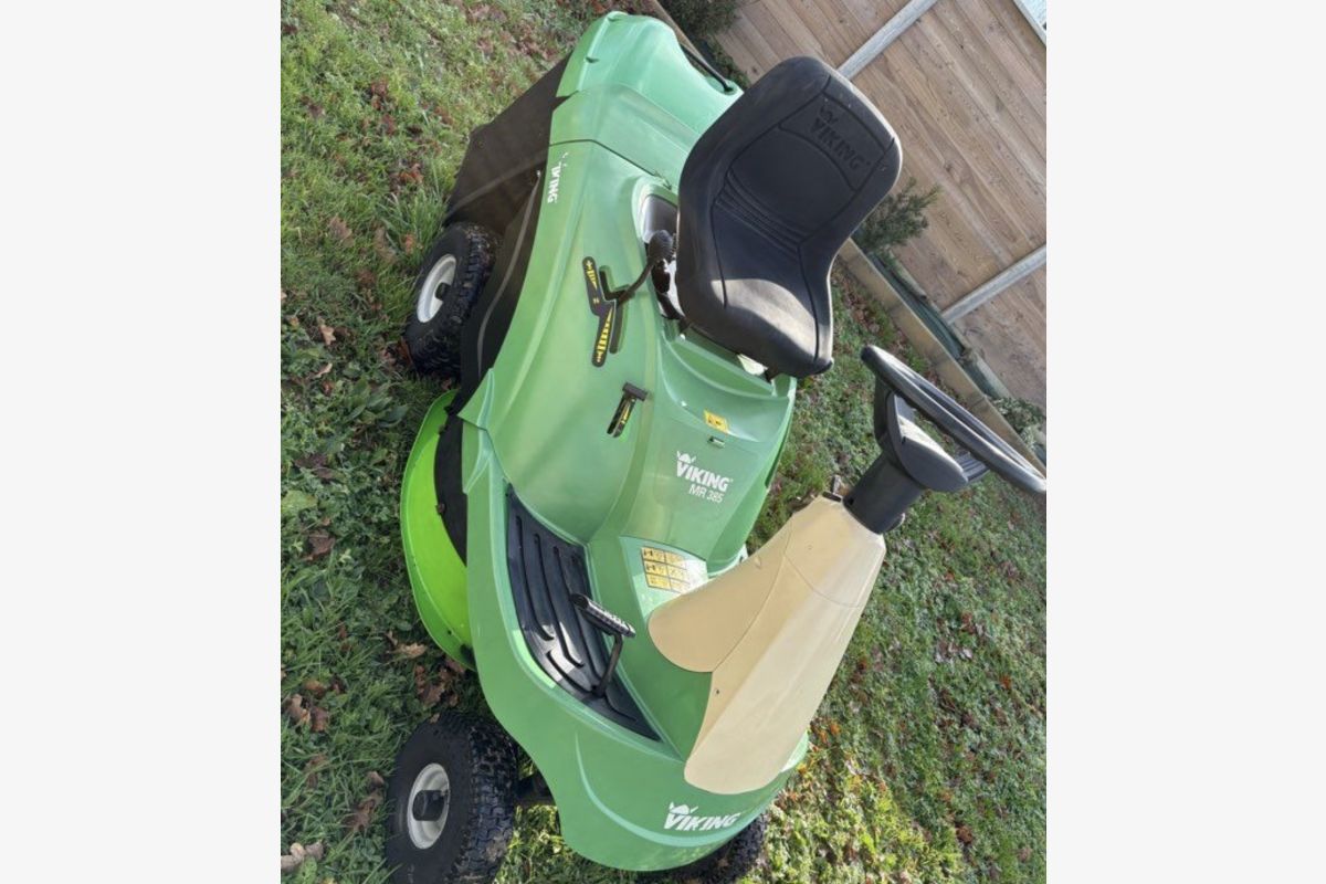 Photo 1 Tracteur tondeuse 