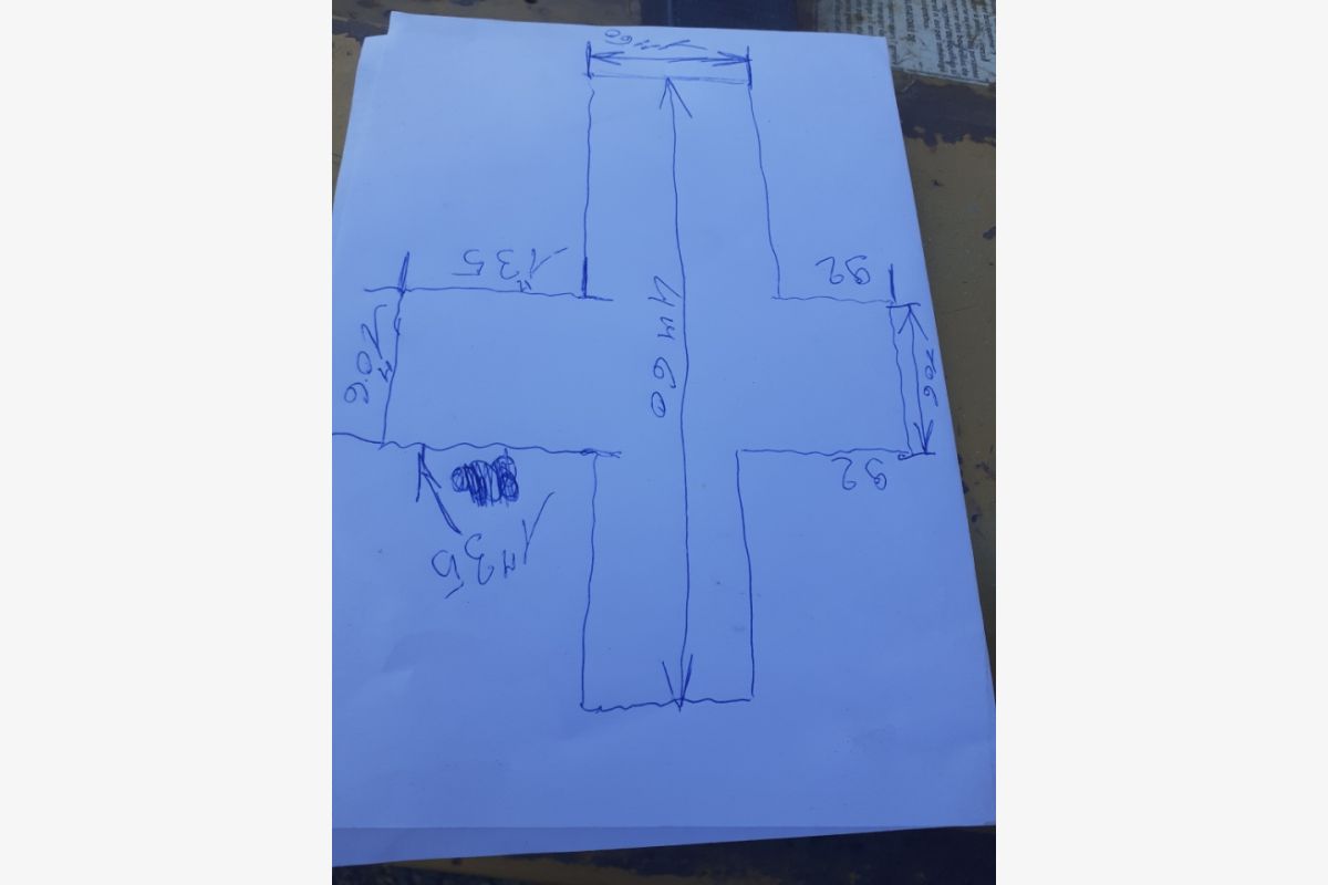 Un morceau de bâche - 181285_45d16ed17f89fbc5bdc758c6a15c6a6a.jpg