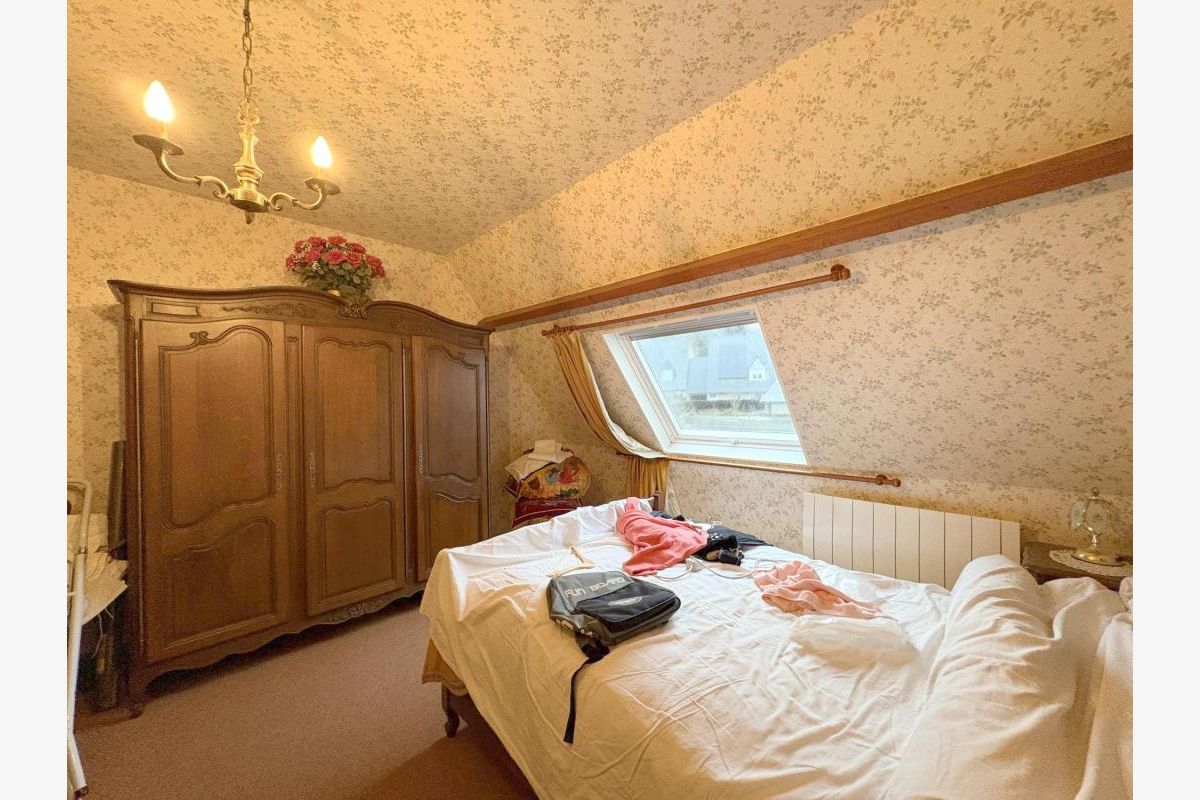 Une maison mitoyenne proche des commerces - 181521_5.jpg