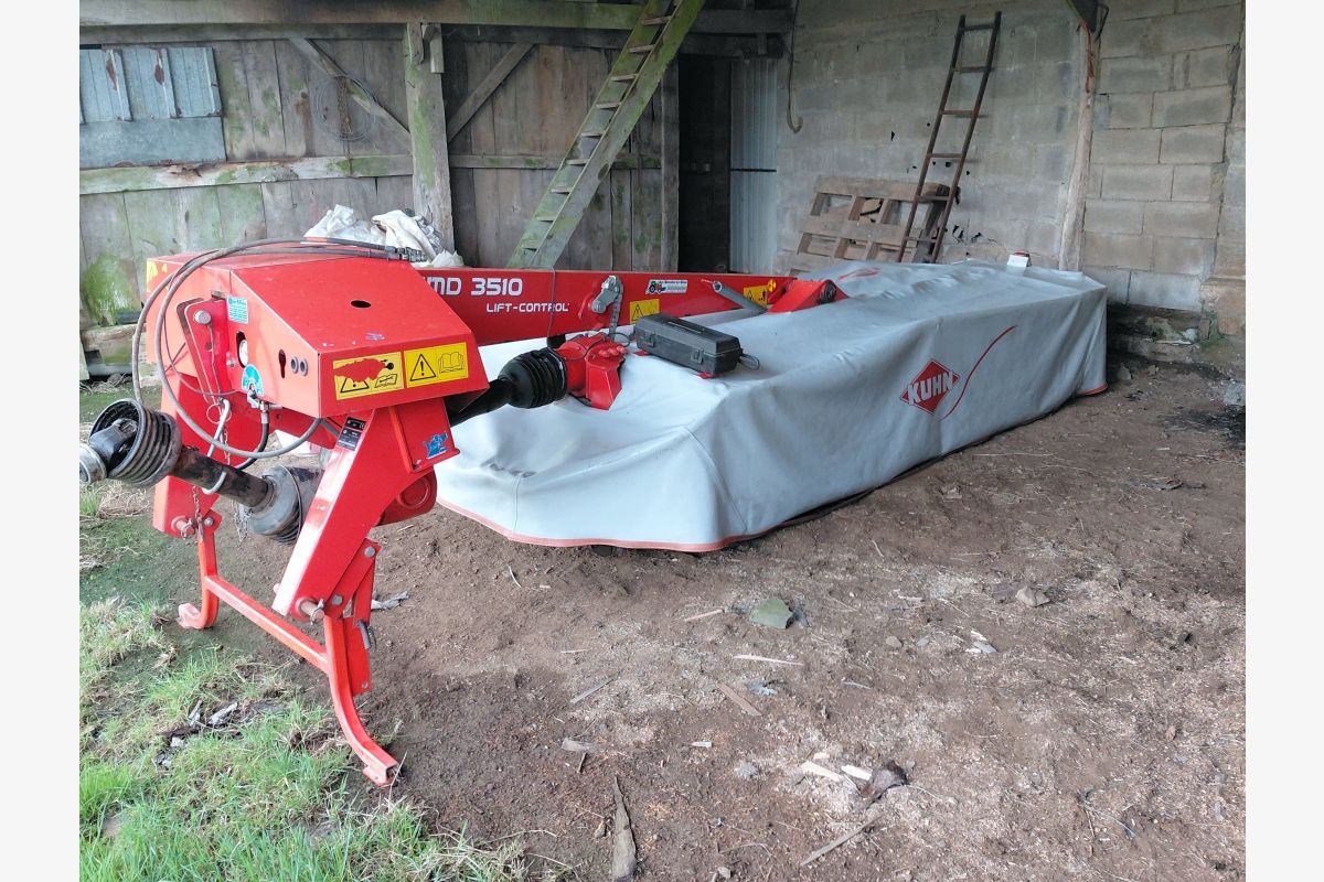 Photo 1 Faucheuse Kuhn