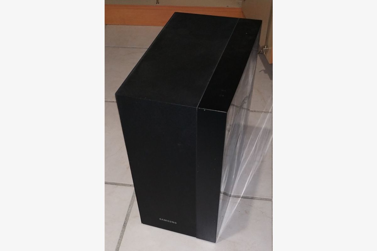 barre de son samsung-jvc - 181778_326827ac33c24687d6073a5e104833f6.jpg
