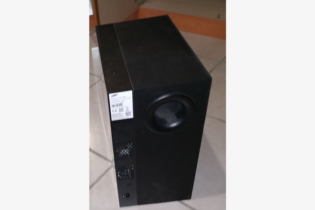 barre de son samsung-jvc - 181778_b28dc29a8e2be6be115aeee7b7cd5f59.jpg