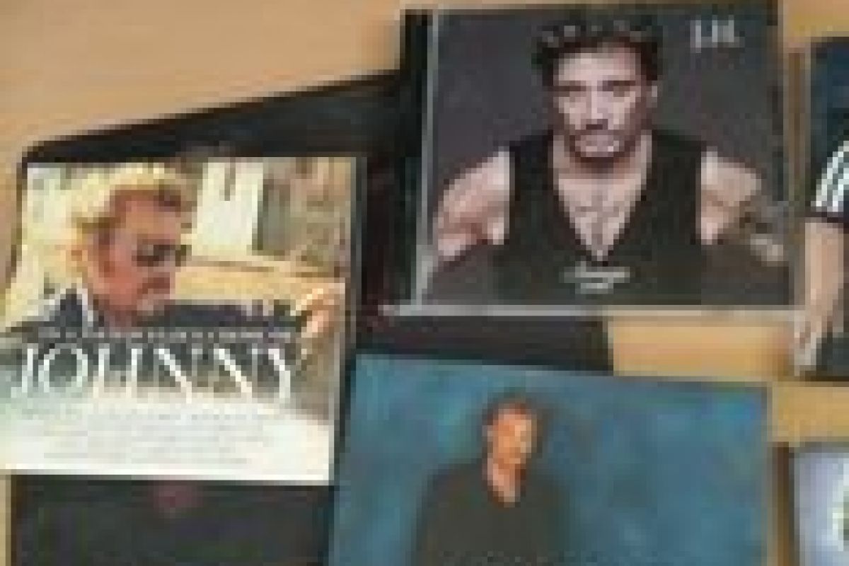 7 CD de Johnny Hallyday - 21828_0.jpg