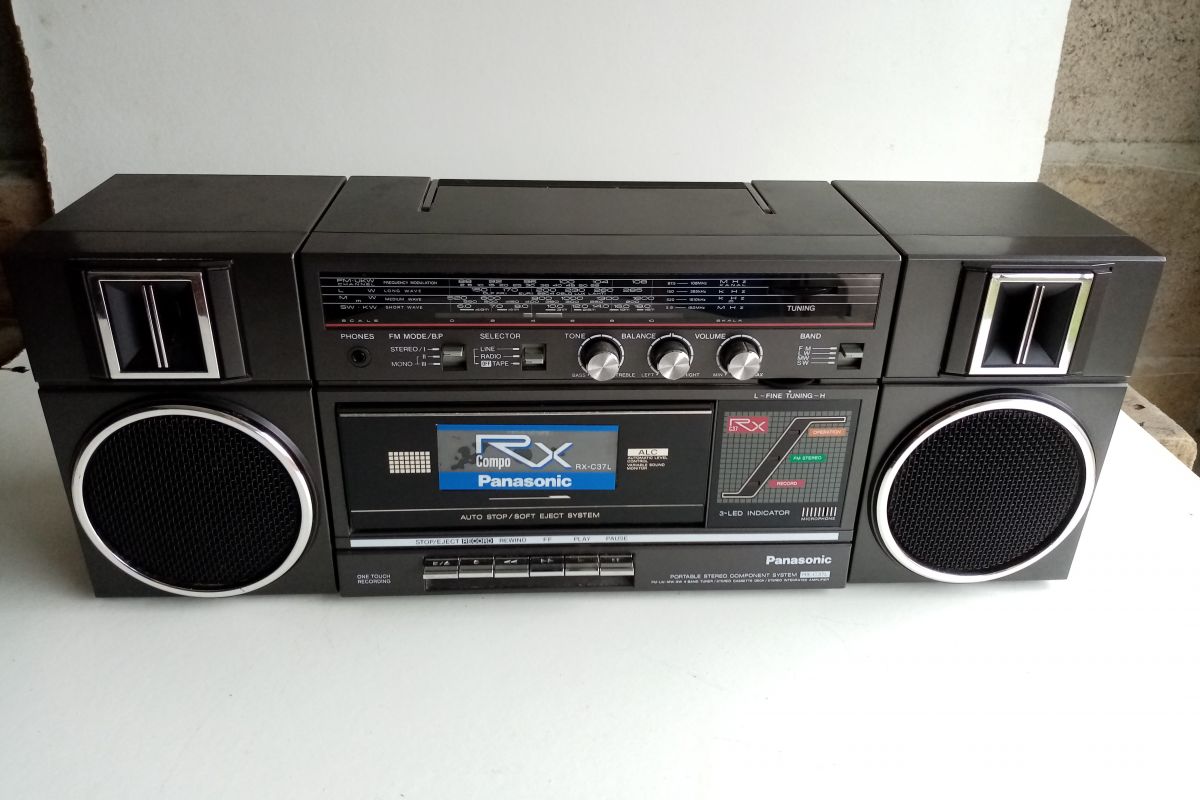 1 lot de 2 postes radio-cassettes-  CD années 1990 - 24511_1.jpg