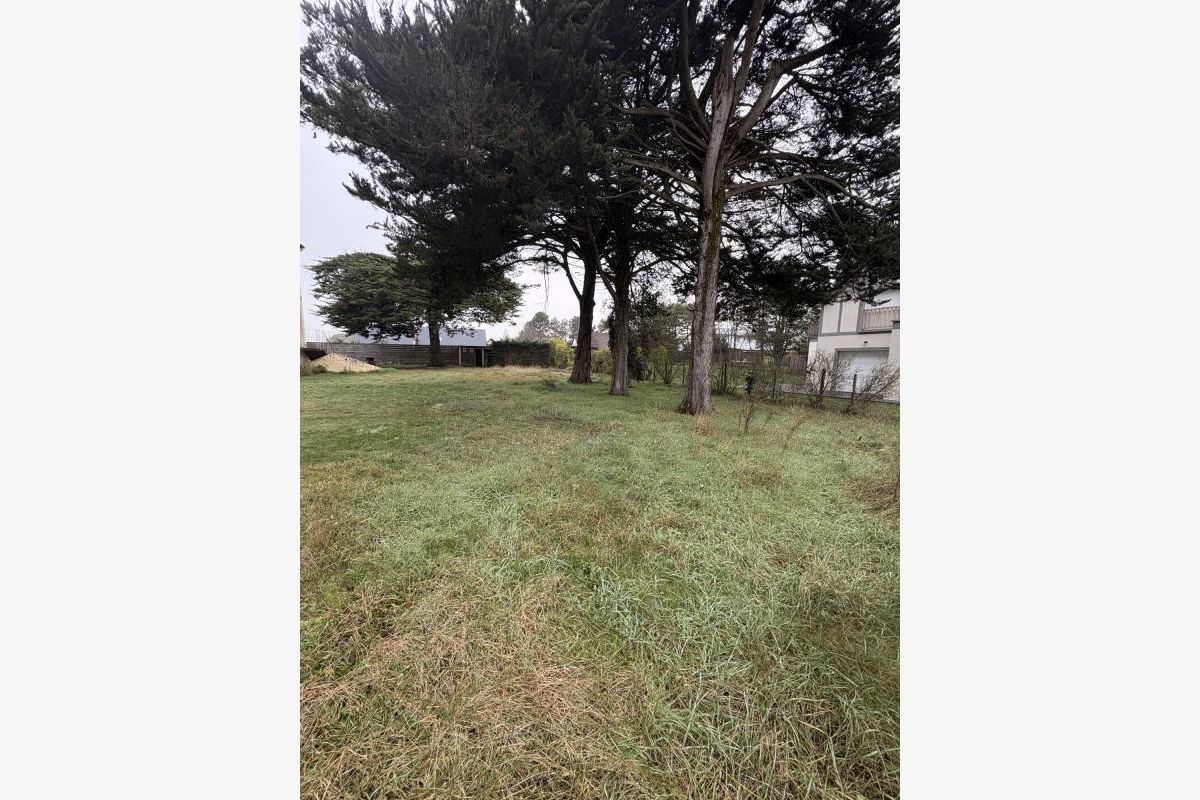 Un terrain constructible à Jullouville - 300115_3.jpg