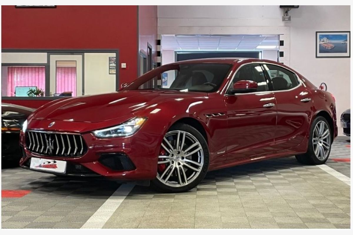 Photo 1 Ghibli 3.0 V6