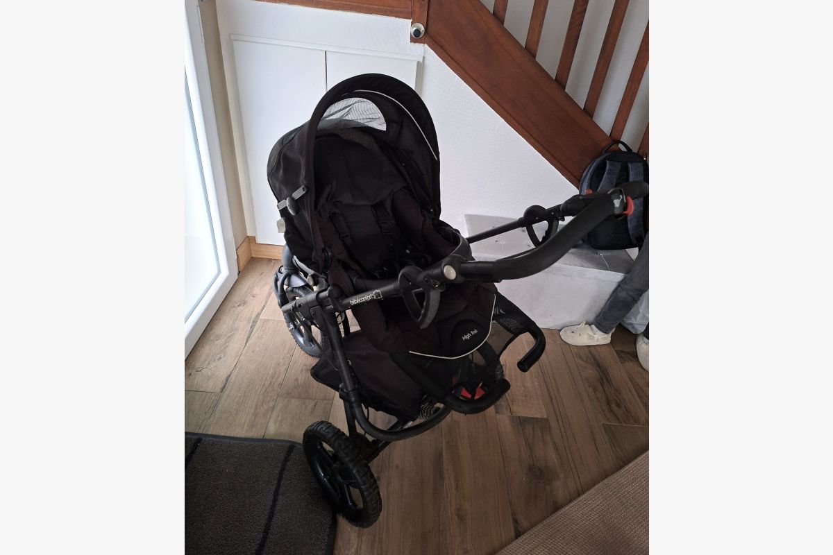 Photo 1 Poussette pliable