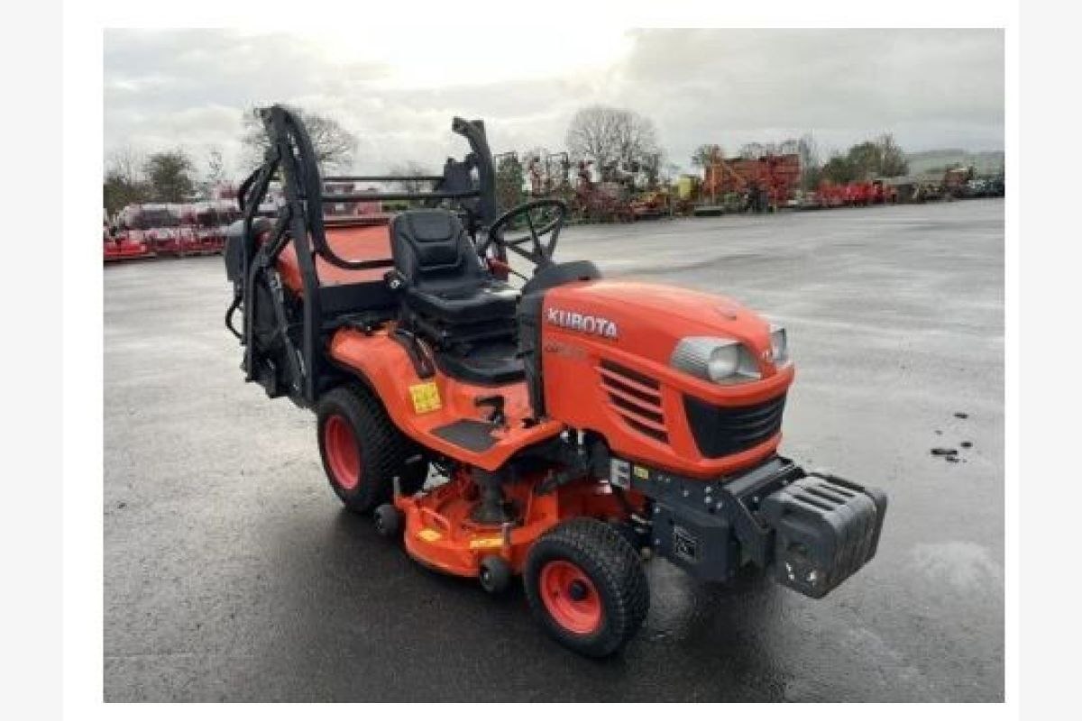 Photo 1 Tondeuse autoportée diesel Kubota G23 HD