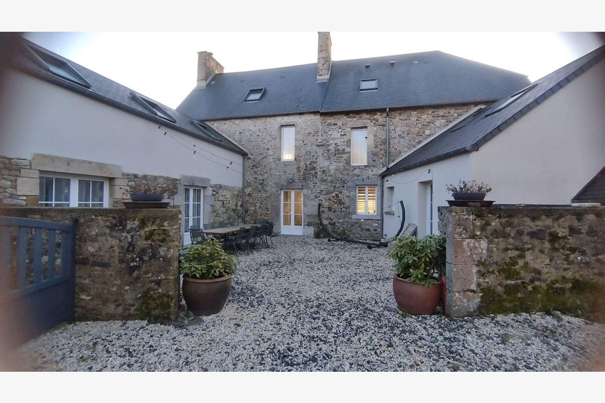 Photo 1 Maison de 245 m²