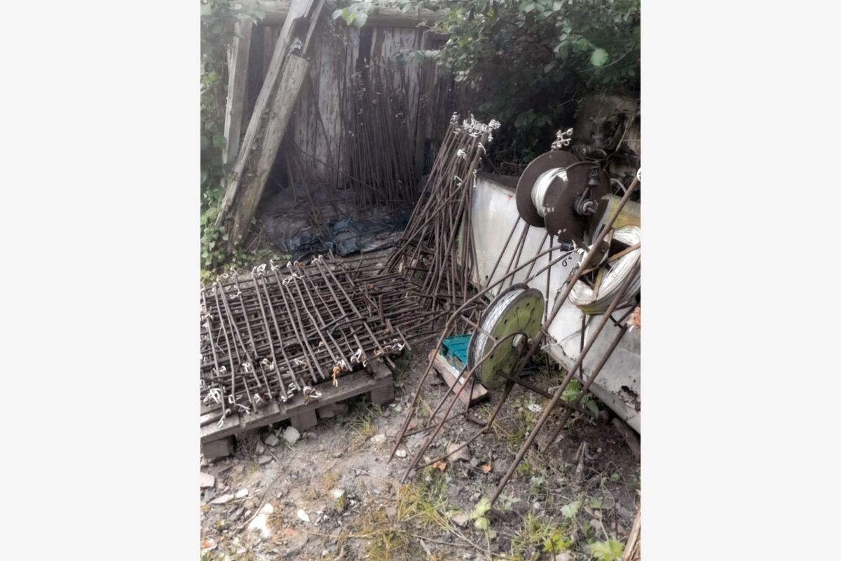 Photo 1 Lot de 150 piquets de clôture