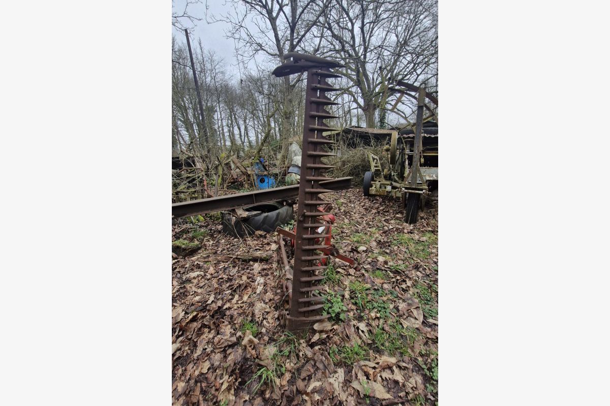 2 barres de coupe - 301057_52ac32a8ce252b85724e6643288e41f1.jpg