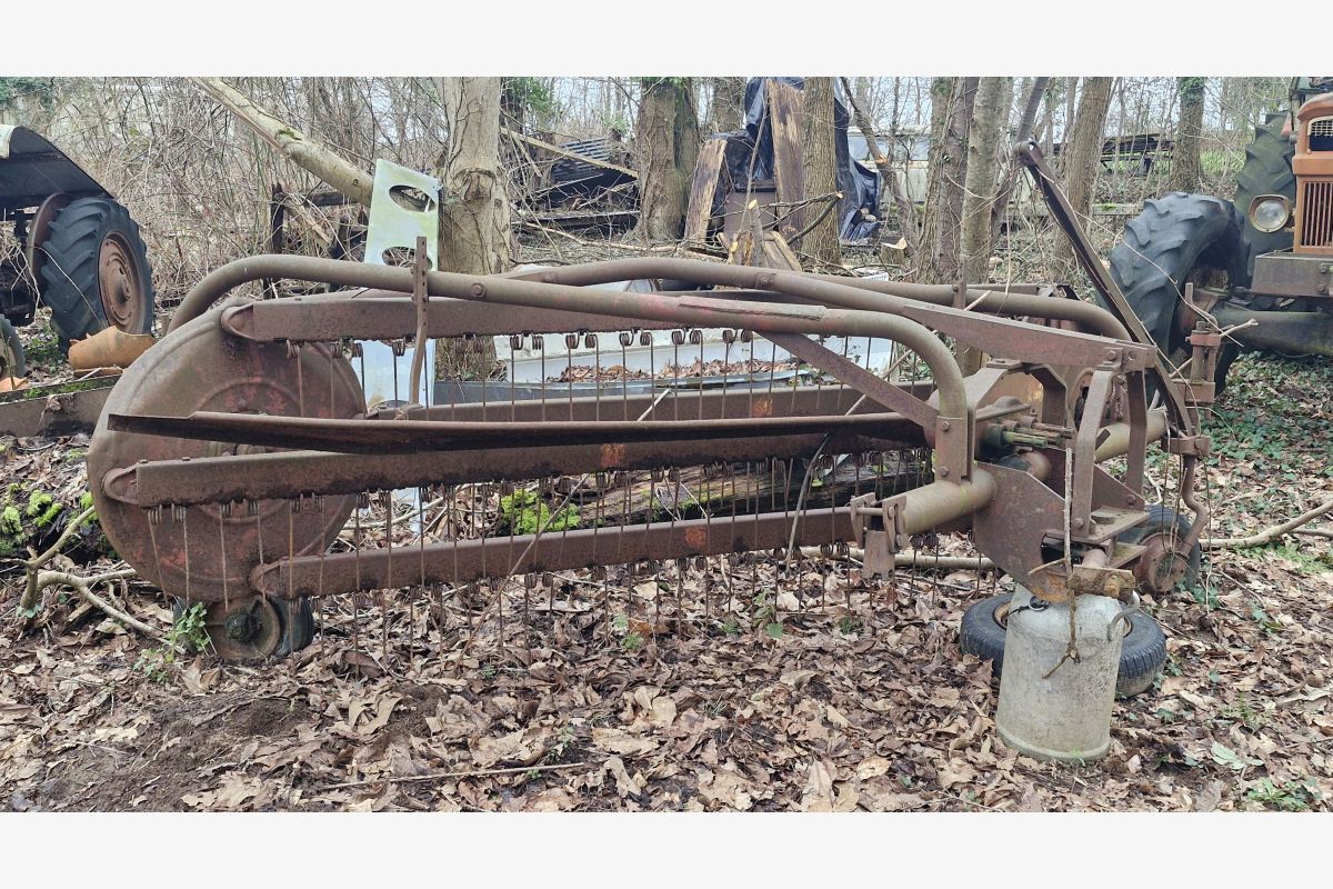 Photo 1 2 râteaux-faneurs