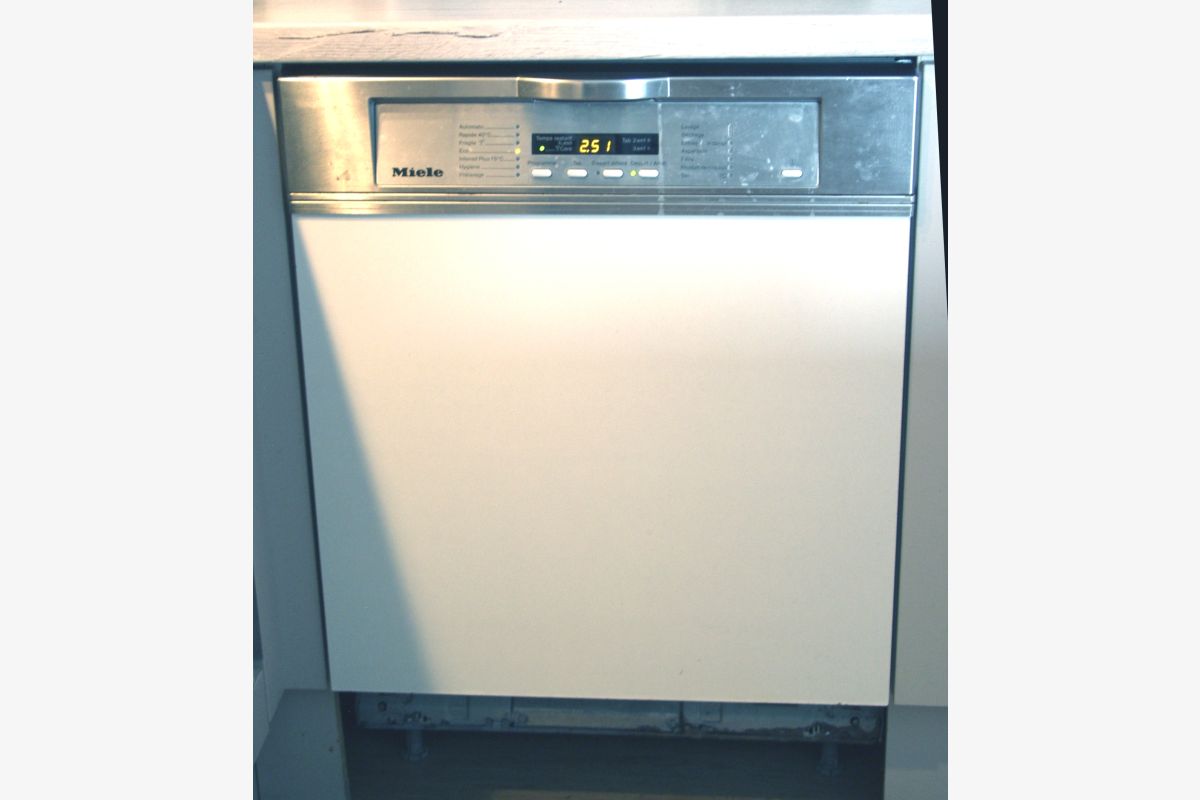 Photo 1 Lave-vaisselle Miele 