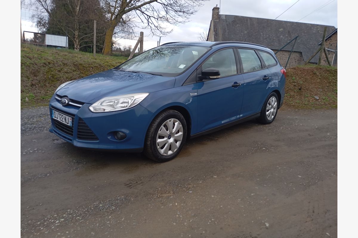 Photo 1 Ford focus III break 1.6 TDCI 115cv