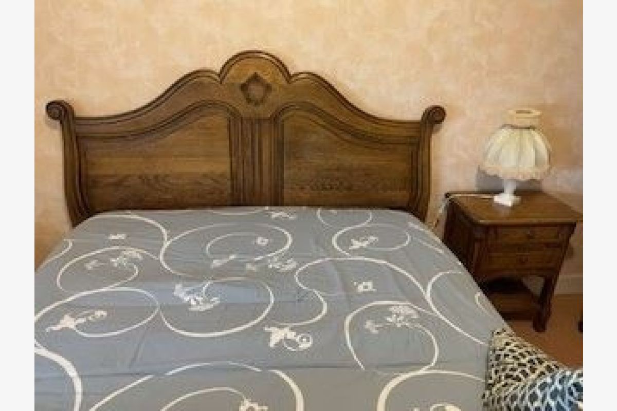 Chambre à coucher complète - 301384_e259904c252cf4742e1e8b309df0b228.jpg