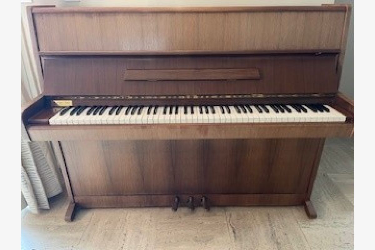 Piano droit Weinbach - 301386_793da2c426fb74145b6598d865c94a05.jpg