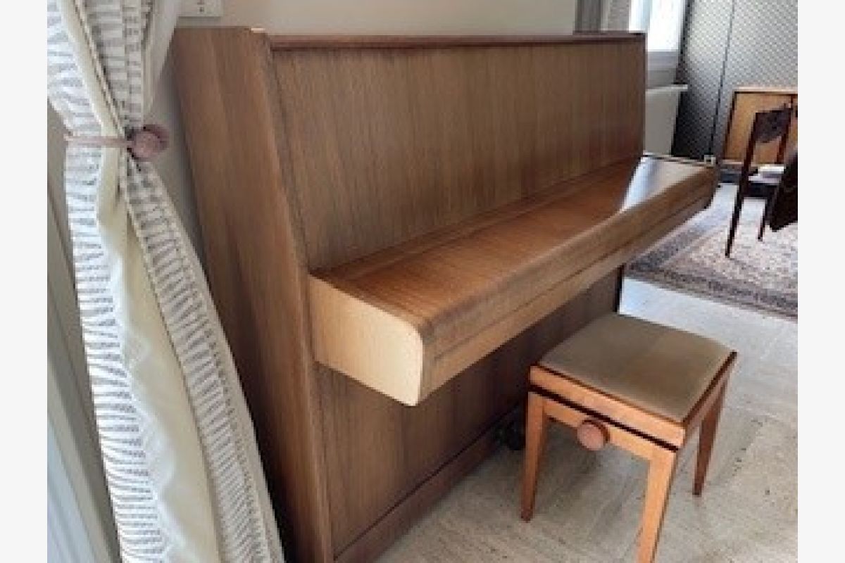 Photo 1 Piano droit Weinbach