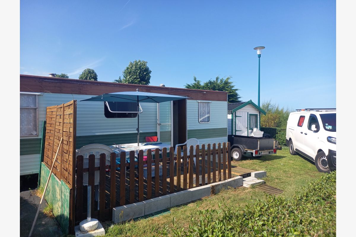 Mobil-home sur camping, 3.000 € - 301964_1b11f5b25bdddf54ed08999890641aa4.jpg