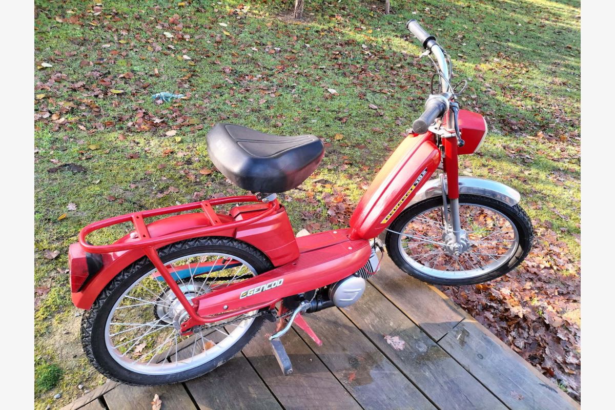 Peugeot 102 - 301984_c5a1ca5fedebd17aecc2a1190f971cb7.jpg