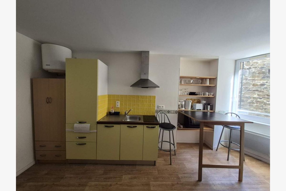 Studio - 30238182_1.jpg