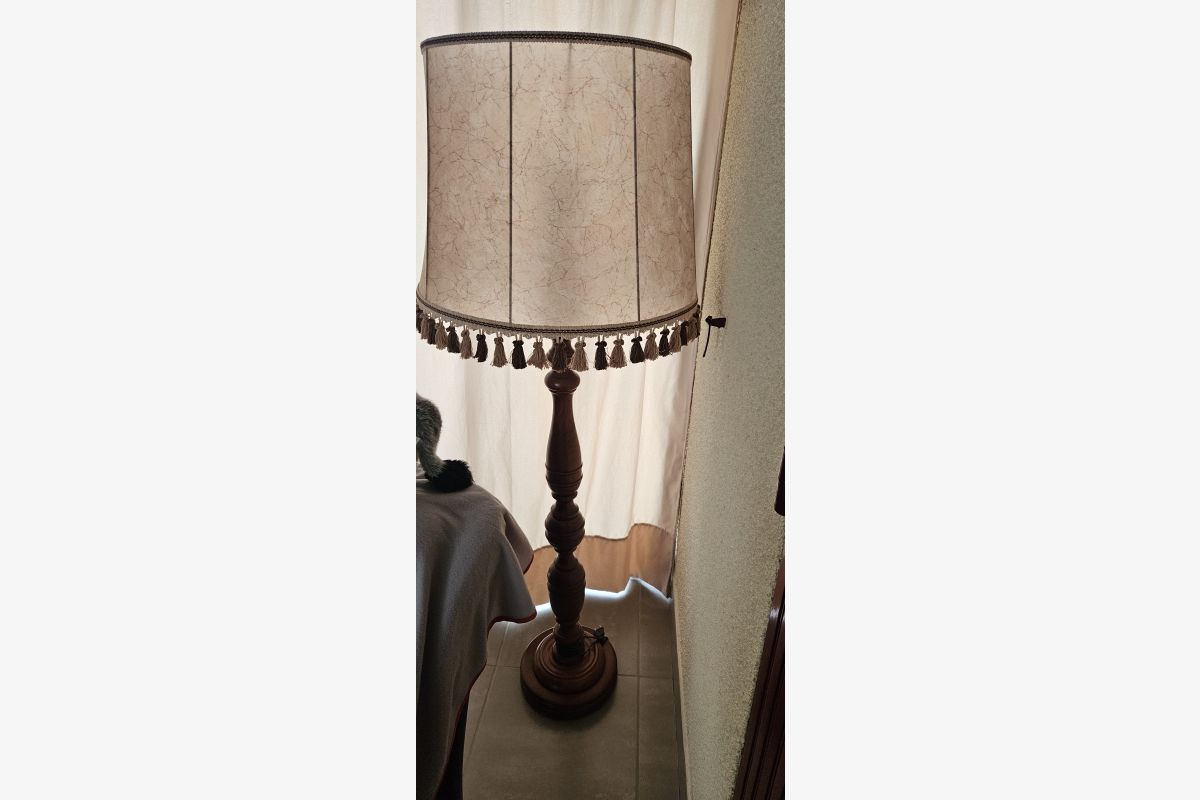 Photo 1 Vends lampadaire 