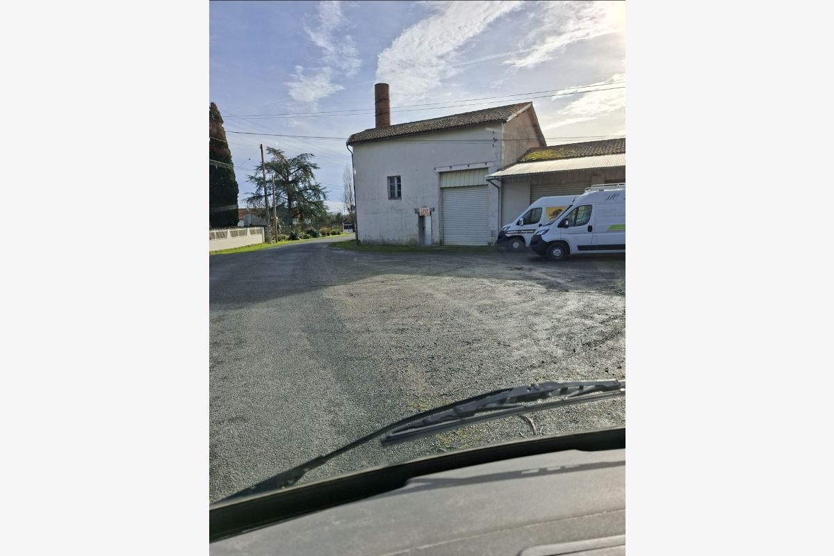 Photo 1 Local atelier