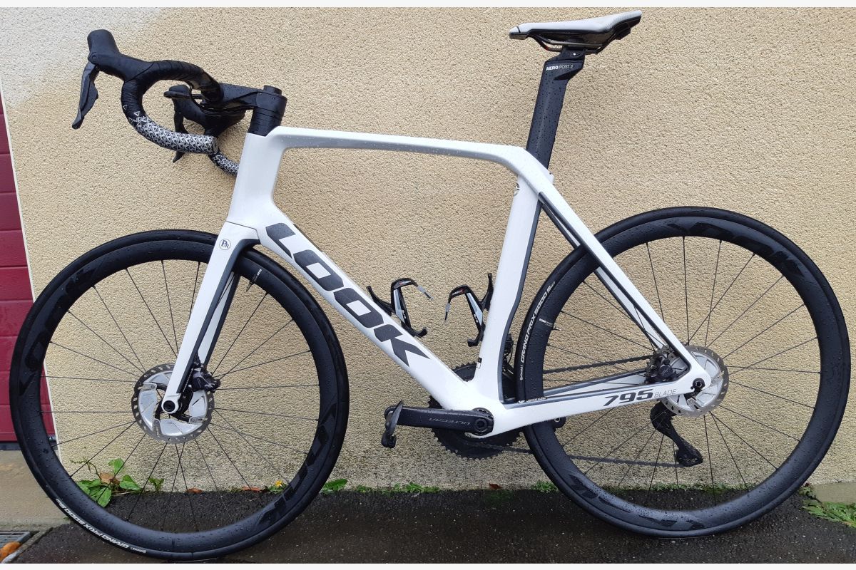 Vélo de route LOOK 795 BLADE - 30238416_ba5a6b25109886b5d350a5e1acf06e17.jpg