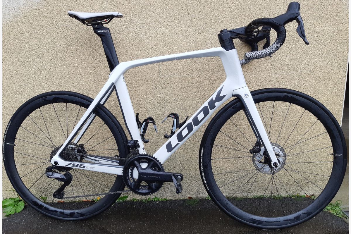 Photo 1 Vélo de route LOOK 795 BLADE