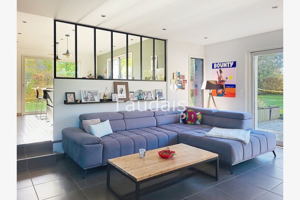 Photo 1 Agence Faudais, Coutances. Tél. 02.33.45.07.57