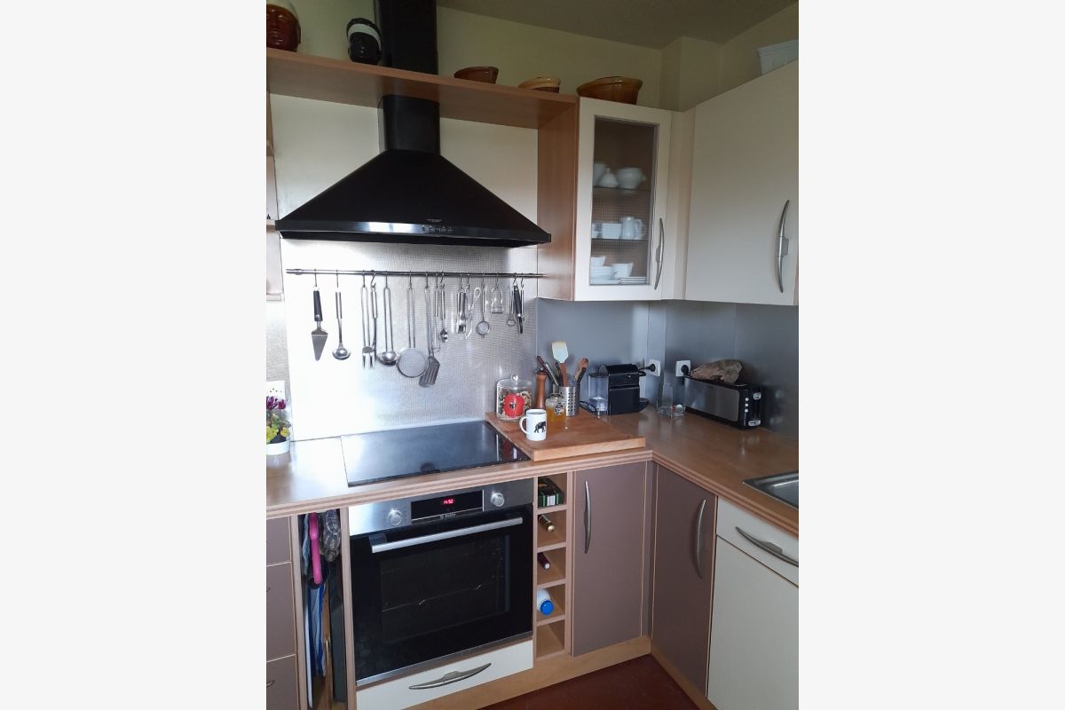 Meubles de cuisine avec éléctroménager - 30238849_94295a1ee2af32bf9de631d1b084bd4d.jpg