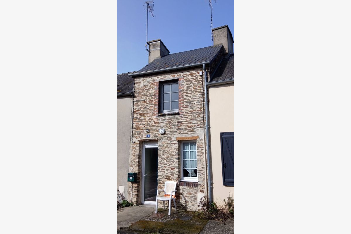 Photo 1 à vendre petite maison de 41 m2, dans un petit village agréable