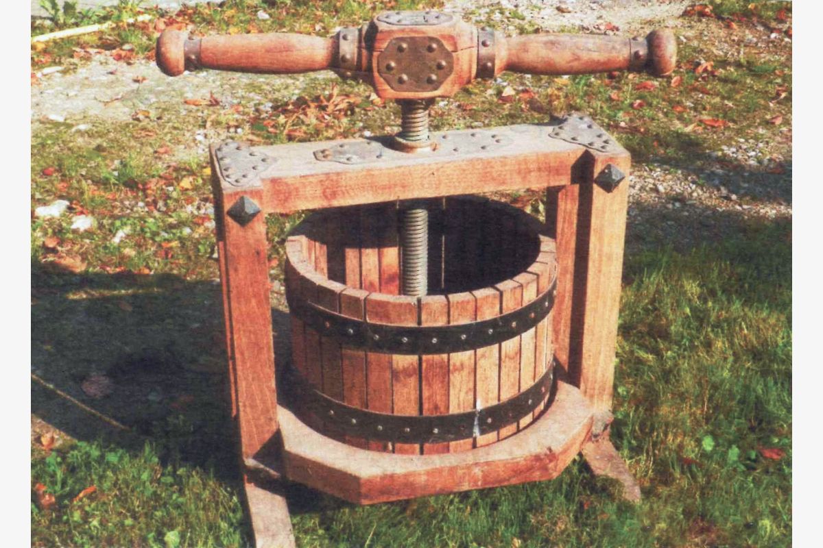 Photo 1 Pressoir à fruits