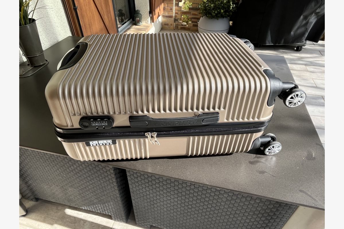 Valises - 30239005_fc887c02defbfbea2ca273e7e8f09a56.jpg