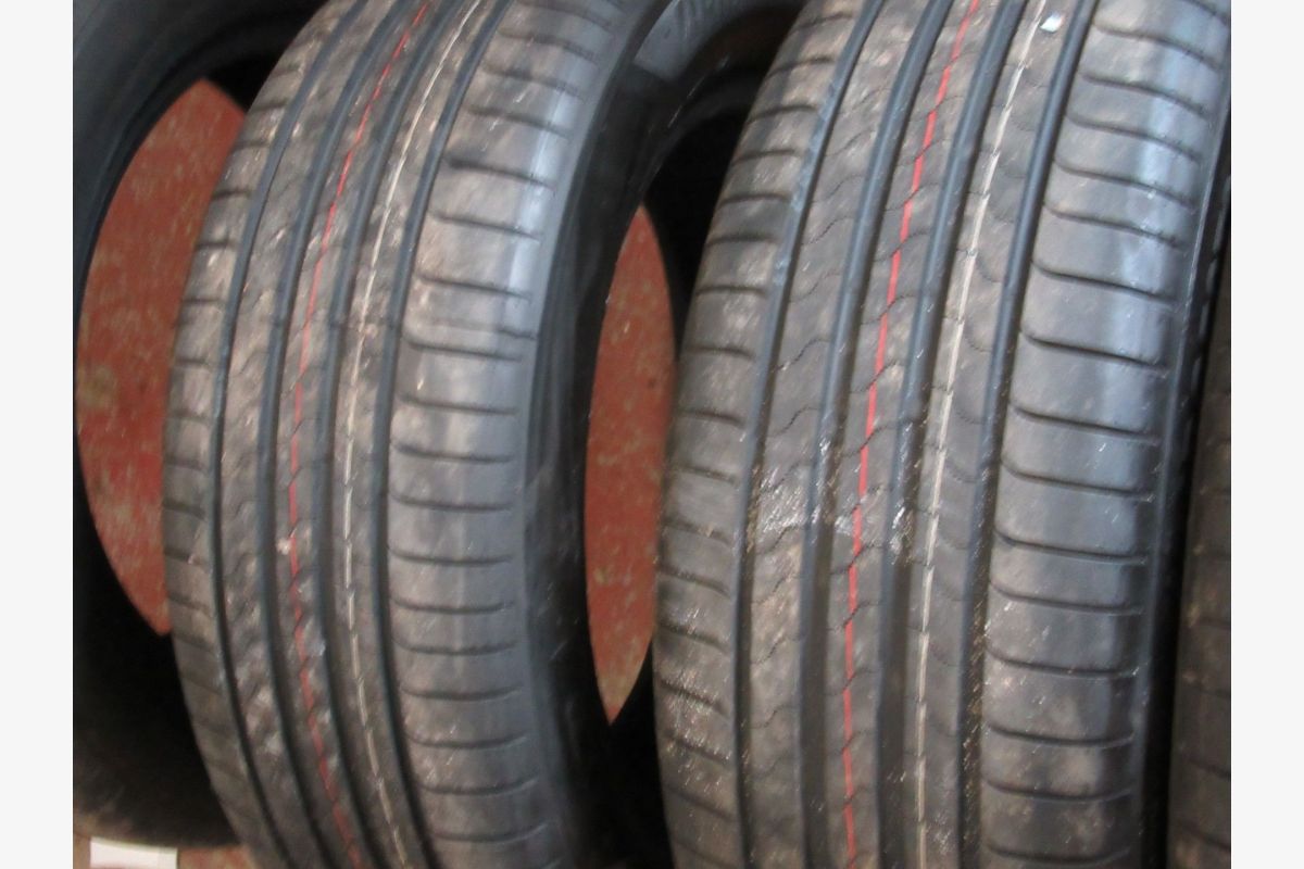 Photo 1 4 pneus Bridgestone