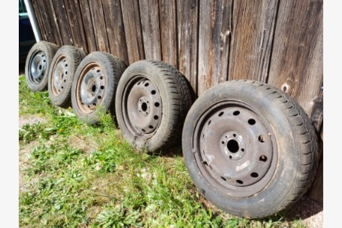 Photo 1 Roues montées + enjoliveurs 