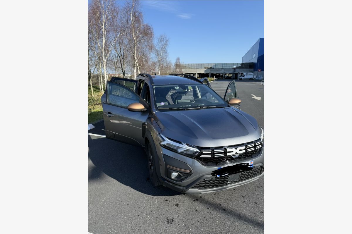 Photo 1 Dacia Jogger Extrême + 7 places