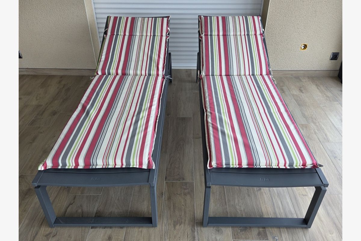 Lot de 2 bains de soleil - 30239184_d8054120fb791268062e68c1b55bea76.jpg