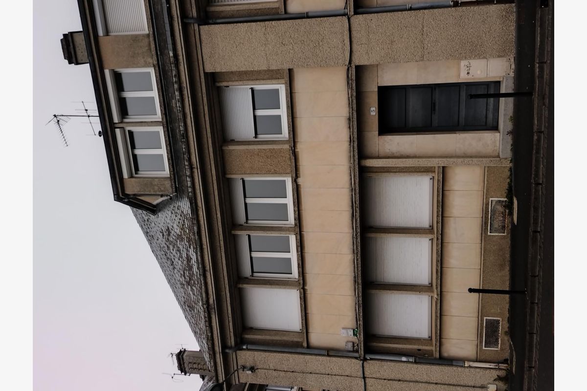 Photo 1 exclu., vds ensble immo. pour invest. loc. de 3 appart. '1 F