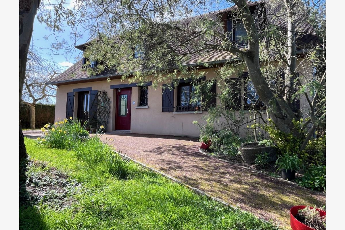 Photo 1 Notaires et Enchères, Montmartin-sur-MerTél. 02.33.47.21.31