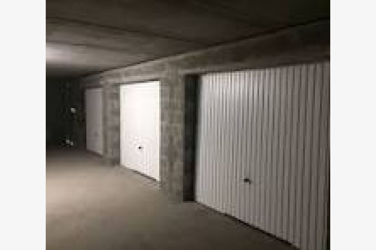 Photo 1 Recherche location box région de Saint-Malo